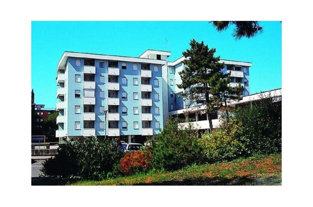 Condominio Monaco Bibione Exterior photo